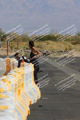 media/Nov-06-2022-SoCal Trackdays (Sun) [[208d2ccc26]]/Around the Pits/